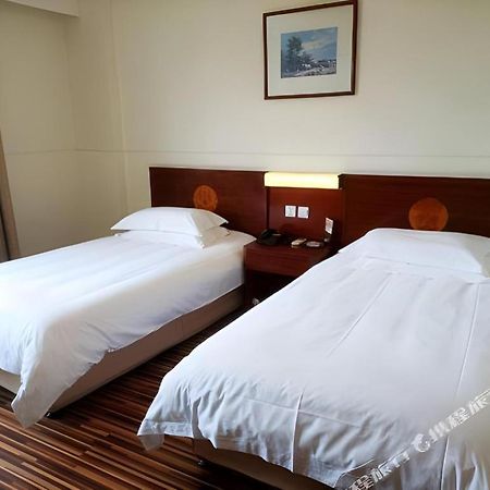Jinjiang Inn Shanghai North Bund Yangpu Bridge Branch מראה חיצוני תמונה
